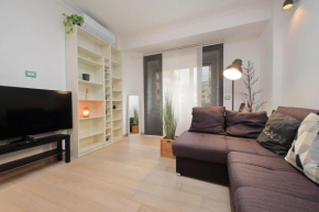 YCH-Trendy Flat near Marconi